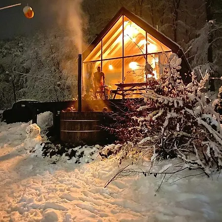 Dom wakacyjny Szklana Stodoła