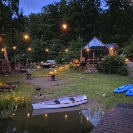 Dom wakacyjny Szklana Stodoła *