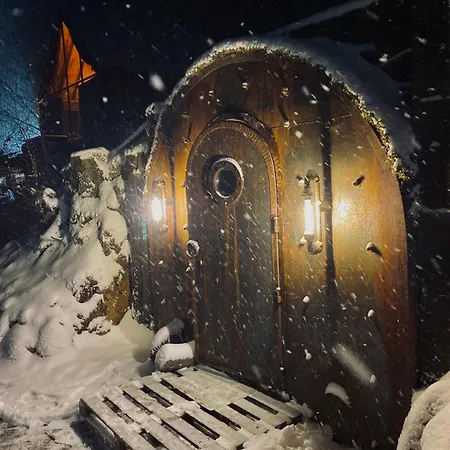 Szklana Stodoła Dom wakacyjny *