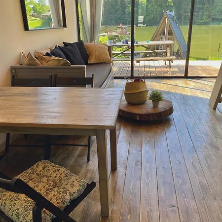 別荘 Szklana Stodola プシビツ