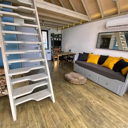 Szklana Stodoła Dom wakacyjny *